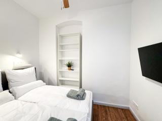 Great 4-room apartment in Prenzlauer Berg - 8