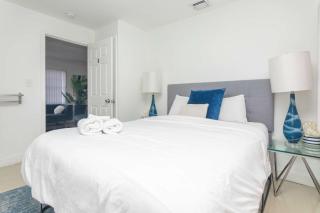 Tranquil Retreat Private Room w Homey Vibes - 9