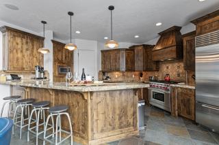 1688 - Five Bedroom with Hot Tub Pinnacle condo - 5