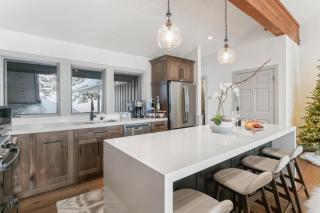 28 - Two Bedroom with Spa Enclave condo - 8