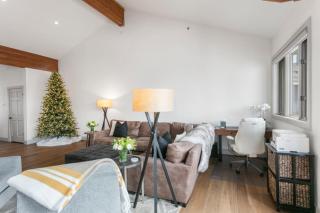 28 - Two Bedroom with Spa Enclave condo - 2