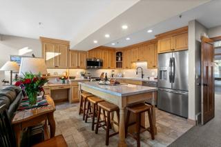Queen Esther at Deer Valley Resort - Four Bedroom Condo with Hot Tub #2447 condo - 3
