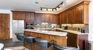 Pinnacle at Deer Valley Resort - Four Bedroom Condo with Hot Tub #1263 condo - 5