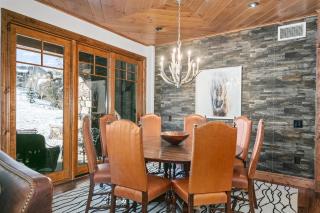 Grand Lodge - 3 Bedroom Deluxe #304 - Ski-in out condo - 7
