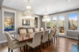 2540 Queen Esther Dr - 5 Bedroom Home with Spa home - 8