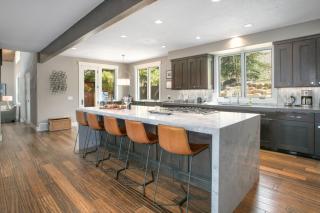 2540 Queen Esther Dr - 5 Bedroom Home with Spa home - 4