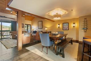 Ridgepoint - Three Bedroom with Spa #128 condo - 2