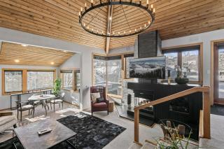 2060 Solamere Drive - Four Bedroom Home condo - 0