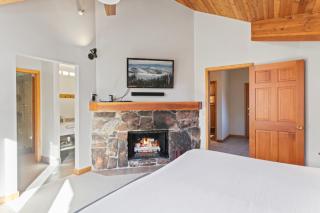 6 - Three Bedroom Ontario Lodge condo - 1