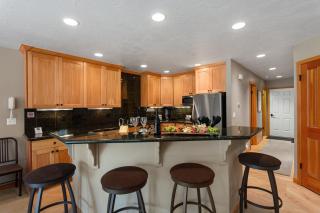 Deer Lake Village at Deer Valley Resort - Three Bedroom Condo with Loft and Hot Tub #2473 condo - 6