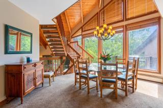 Pinnacle at Deer Valley Resort - Four Bedroom Condo with Hot Tub #1470 condo - 4