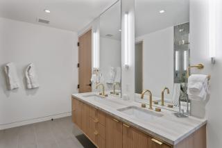 2505 Founders Place - Three Bedroom Deluxe condo - 2