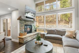 1158 - Three Bedroom Deluxe Stonebridge condo - 9