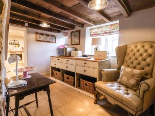 Dunning, The Mount - 1