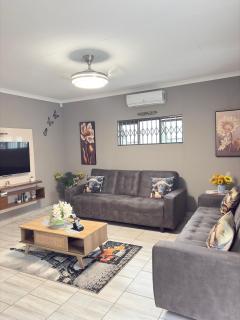 Inyati Guest House - 2