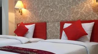 Queen City Hotel - 9