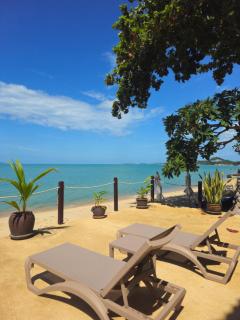 2Bedrooms Beachfront House with Fast WIFI - 0