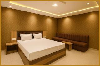 Hotel ! SEA V Residency Near Jagannath Temple - Near Light House ! Sea Beach - Swargadwar Golden Beach -Fully Air Conditioning Luxuray Rooms ! BEST HOTEL IN PURI - 7