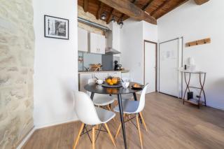 Immeuble 3 Apparts Centre historique St Gilles MaisoncarreeConciergerie - 2