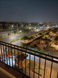 East Town Compound - Sodic - Panoramic View Luxury 2 Beds Hotel Apartment New Cairo - Cairo - 3