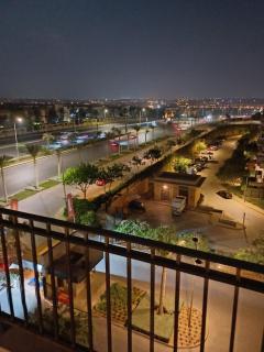 East Town Compound - Sodic - Panoramic View Luxury 2 Beds Hotel Apartment New Cairo - Cairo - 5