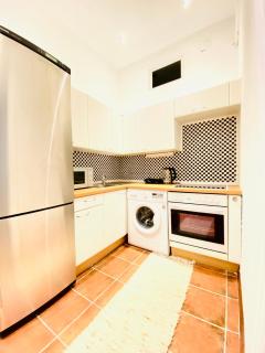 Stylish 2BR Apartment Near to Westbahnhof - 6