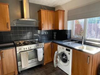 Detached 3-Bedroom House, Durham - 6