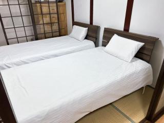 梟の宿 岛之内5号馆 步行300m至道顿堀! 徒步5分钟日本桥站! 心斋桥8分钟 黑门市场15分种徒步圈内 !中央区古风民宅77平方2间房可住7人 - 0