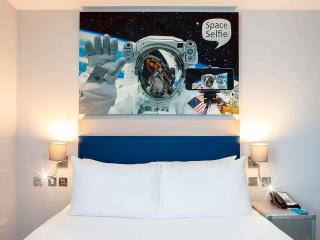 ibis Styles London Heathrow Airport - 7