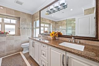 1 Bedroom Luxury Retreat in Prime Vancouver - 2