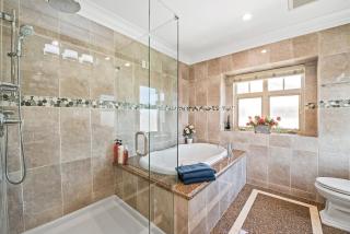 1 Bedroom Luxury Retreat in Prime Vancouver - 5