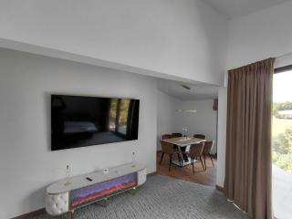 Bellevue Luxury Apartment - 6