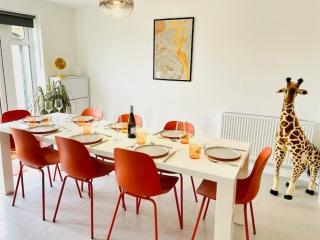 Stunning Modern Four Bed Home Near Witney & Oxford - 8