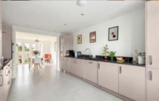Stunning Modern Four Bed Home Near Witney & Oxford - 0