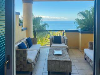 PANORAMIC RESIDENCE TAORMINA SeaView Apartment Pool - 8