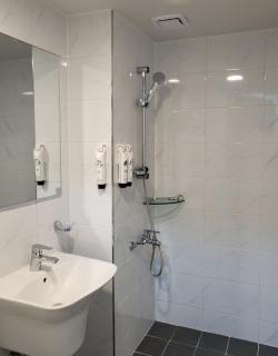 Jeonju Hotel Book and Type 호텔 북앤타이프 - 1