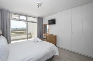 2 Bedroom Apartment - Dolphin Beach - 1