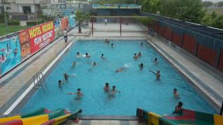 Hotel Holiday Fun Resort - Prāgpura - 8