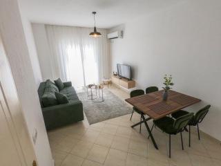 Driftwood Apartment - 1