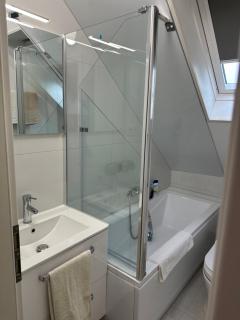 One room apartment in a quiet Location air conditioning - 3