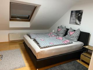 Dachgeschoss Wohnung - 4