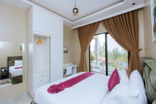 Maison de Luxe - Villa and Boutique Hotel - 2