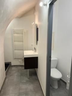 Spacious and cozy apartment - 8