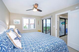 Island oasis - Beachfront condo on Sanibel Island - Sandalfoot 2C3 - 1