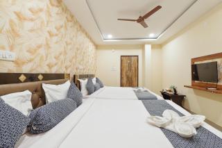 Hotel Galaxy Park - 4