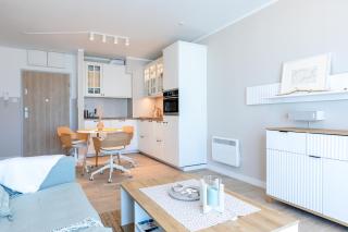 Lakeside Bliss - Cozy Retreat Just 500m from the Baltic Sea - 1