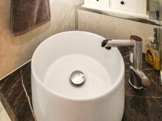 Heart Stone Cottage - 1