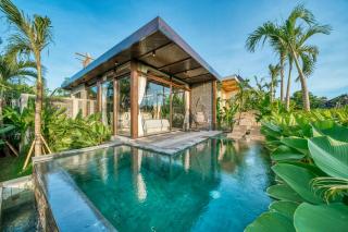 New Sleek 1BR Retreat with Pool Near Seminyak - 0