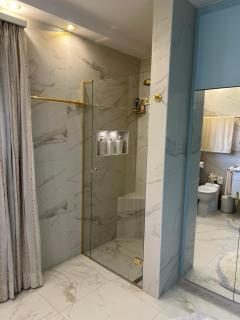 Golden Rooms - 2