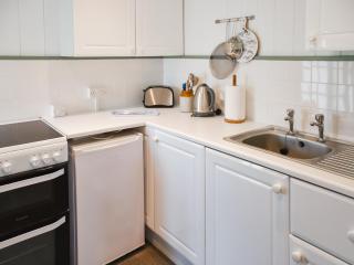 Riverside Retreat - 4